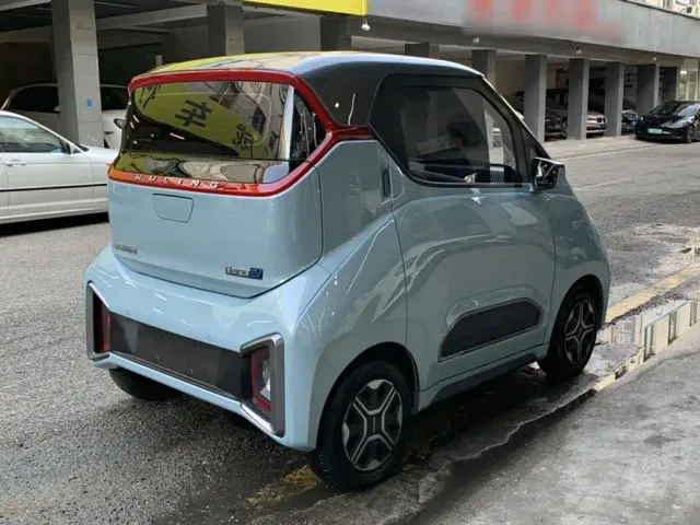Wuling NanoEV — Фото автомобиля 9