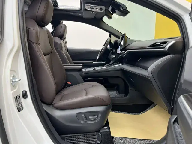 Toyota Sienna — Фото автомобиля 21