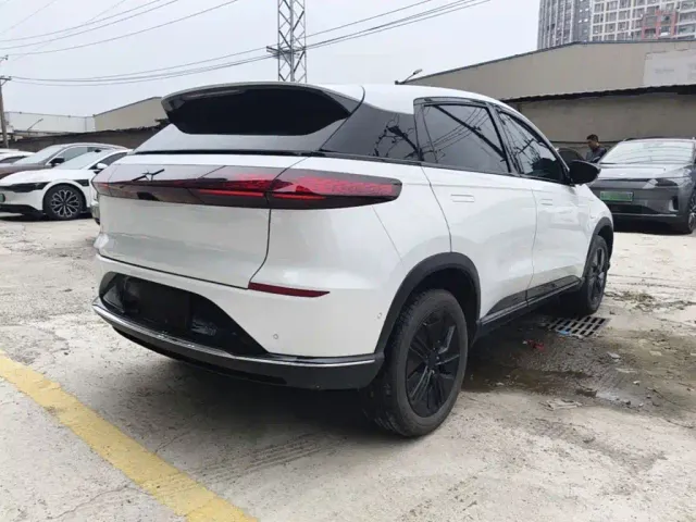 Xpeng G3 — Фото автомобиля 6