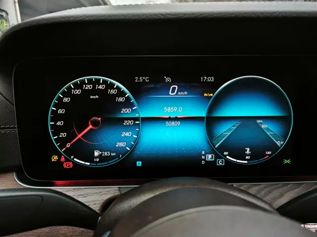 Mercedes-Benz E-Class — Фото автомобиля 9