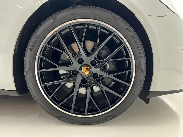 Porsche Panamera — Фото автомобиля 22