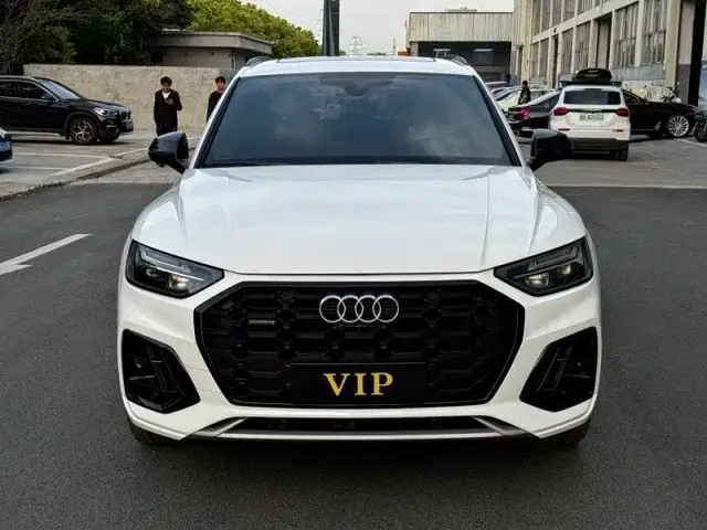 Фотография автомобиля — Audi Q5L