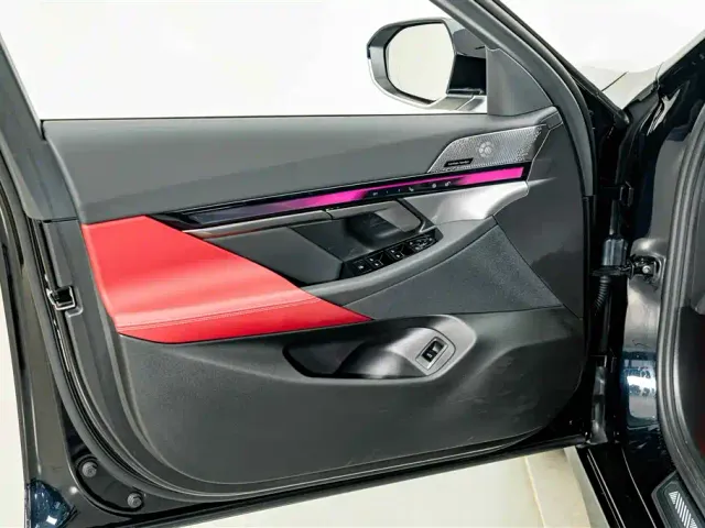 BMW 5 Series — Фото автомобиля 18
