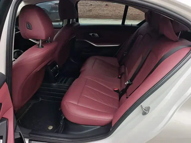 BMW 3 Series — Фото автомобиля 16