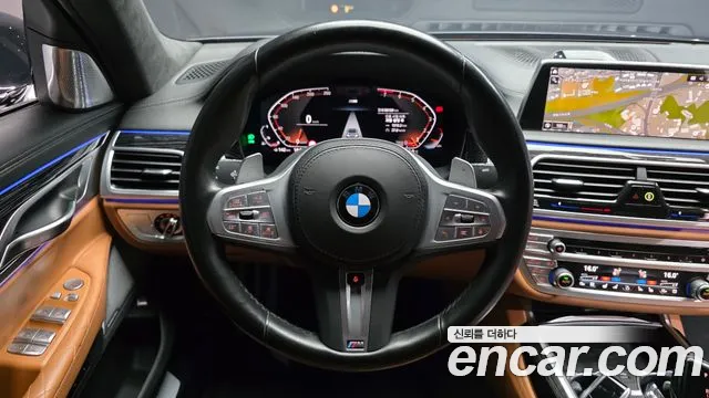 BMW 7-Series — Фото автомобиля 3