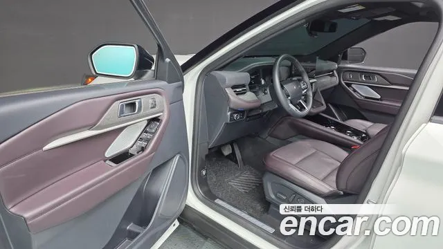 Ford Explorer — Фото автомобиля 10