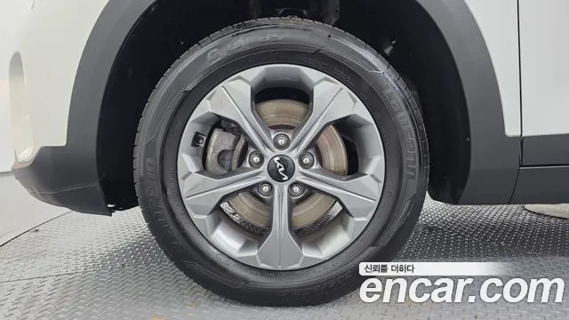Kia Seltos — Фото автомобиля 5