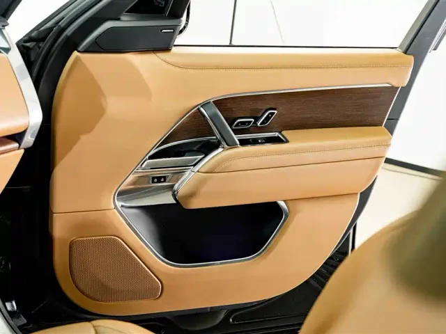Land Rover Range Rover — Фото автомобиля 16