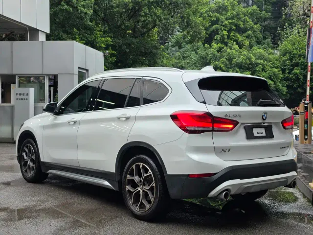 BMW X1 — Фото автомобиля 5