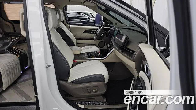 Kia Canival Carnival 4 поколение Бензин 9 мест Hi-Limousine(Спецкузов) — Фото автомобиля 10