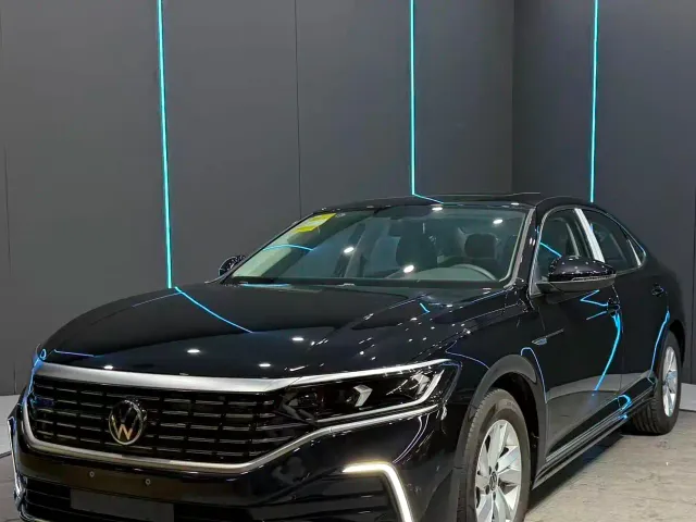 Фотография автомобиля — Volkswagen Passat