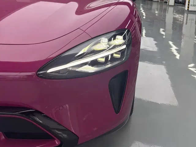 Xiaomi SU7 — Фото автомобиля 5