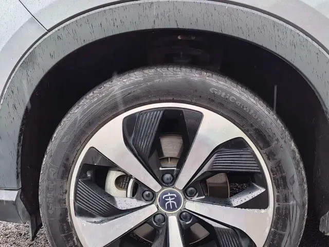 BYD Song PLUS — Фото автомобиля 6