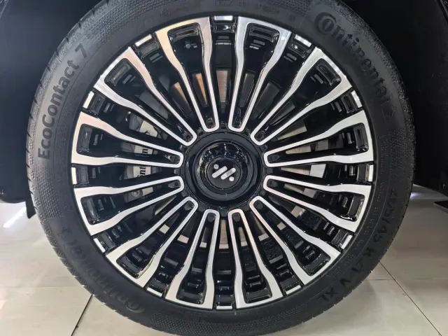 IM Motors LS8 — Фото автомобиля 13