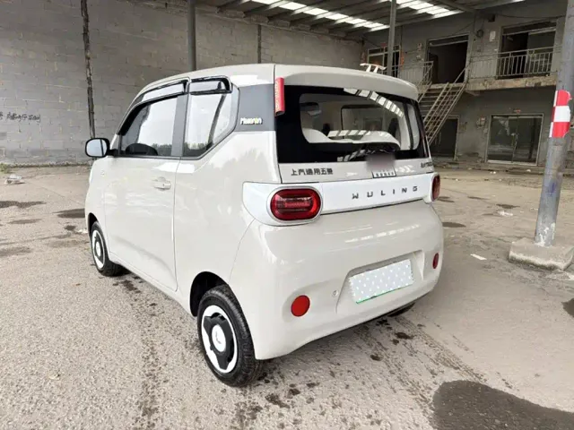 Wuling Hongguang Mini EV — Фото автомобиля 11