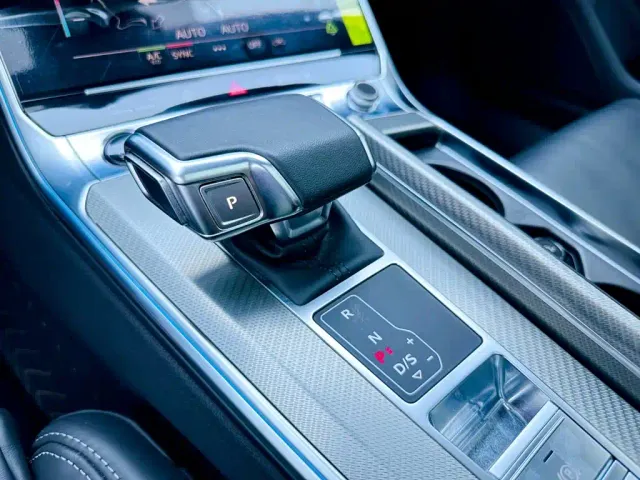 Audi A6L — Фото автомобиля 11