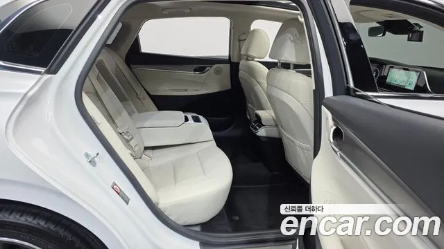 Hyundai Grandeur Grandeur (New) — Фото автомобиля 18