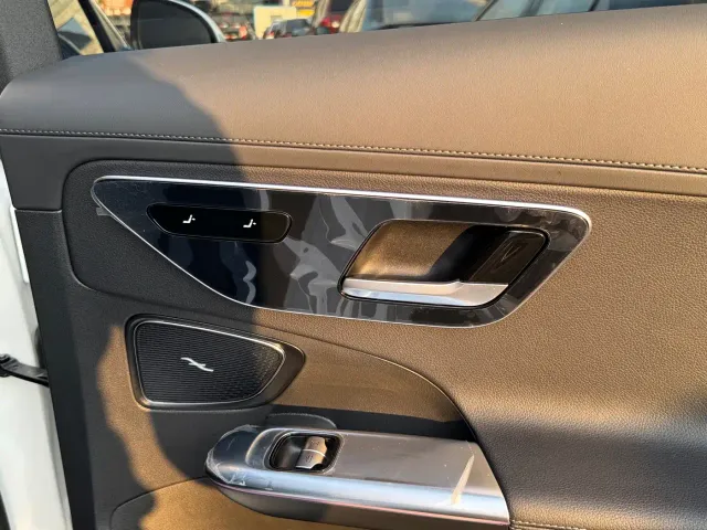 Mercedes-Benz C-Class — Фото автомобиля 11