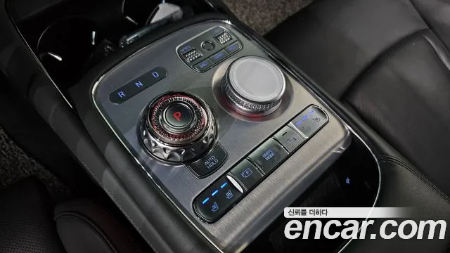 Genesis G90 Бензин 3.5 турбо AWD — Фото автомобиля 8