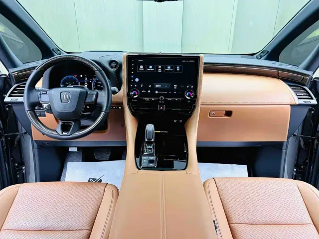 Toyota Vellfire — Фото автомобиля 9