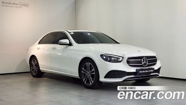 Фотография автомобиля — Mercedes-Benz E-Class W213