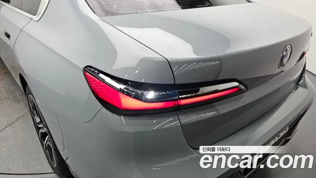 BMW 7-Series 7 серия (G70) 740i sDrive M Sport — Фото автомобиля 22