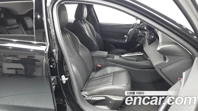 Peugeot 408 1.2 Pure Tech Allure — Фото автомобиля 26
