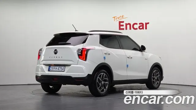 KG_Mobility_Ssangyong TIBOLI Very New Tivoli Бензин 1.5 2WD — Фото автомобиля 2
