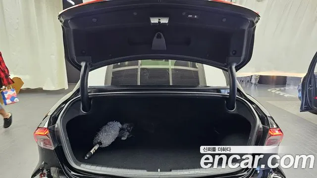 Hyundai Grandeur (New) Hybrid — Фото автомобиля 24