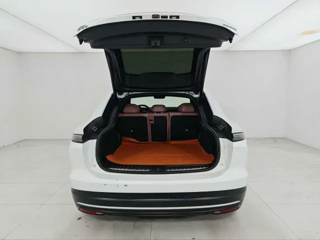 Nio EC6 — Фото автомобиля 13