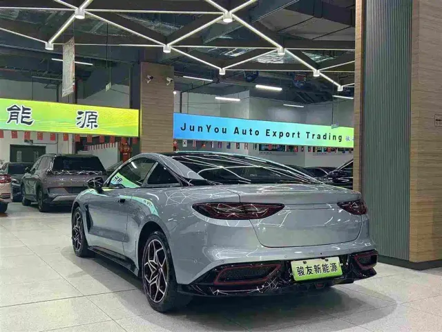 Hozon Neta GT — Фото автомобиля 12