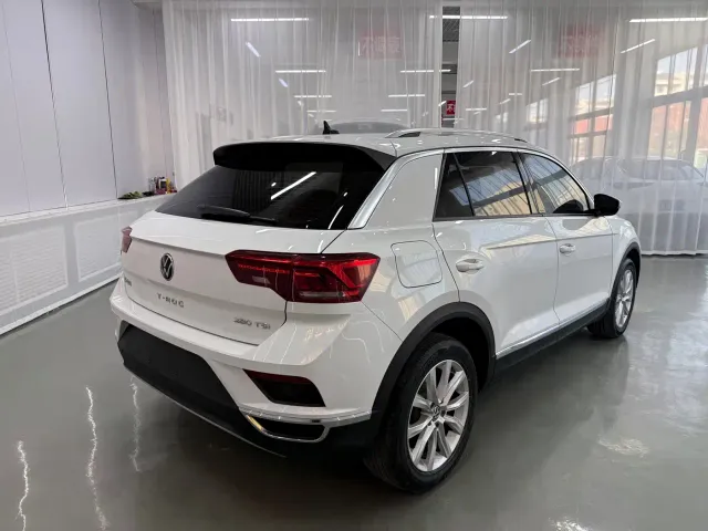 Volkswagen T-Roc — Фото автомобиля 7
