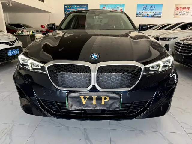 BMW i3 — Фото автомобиля 2