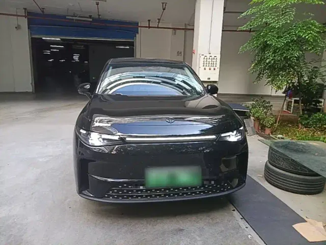 Leapmotor C10 — Фото автомобиля 2