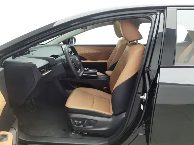 Toyota bZ3 — Фото автомобиля 10