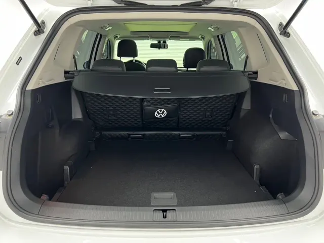 Volkswagen Tiguan L — Фото автомобиля 16
