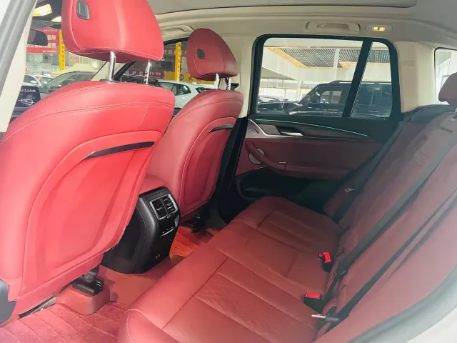 BMW X3 — Фото автомобиля 11