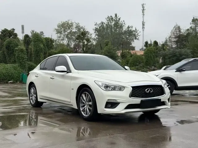 Infiniti Q50L — Фото автомобиля 3