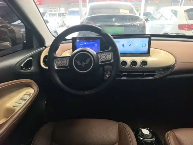 Wuling Bingo — Фото автомобиля 10