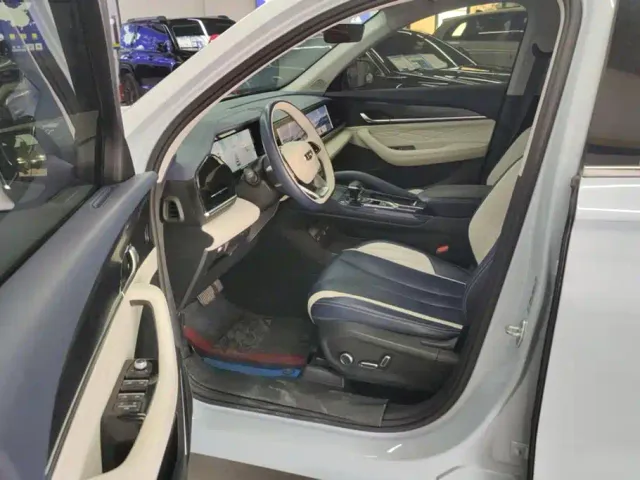 Geely Xingyue L — Фото автомобиля 9