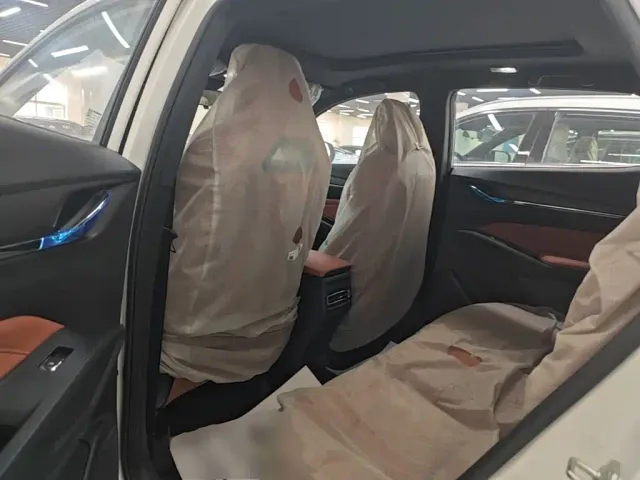Changan X5 Plus — Фото автомобиля 16
