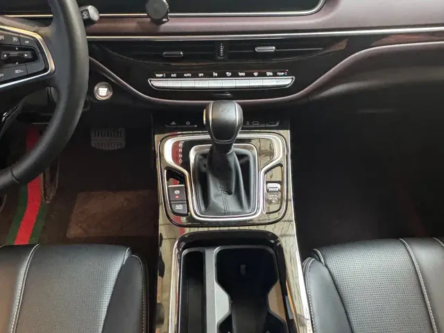 GAC Trumpchi M6 — Фото автомобиля 7