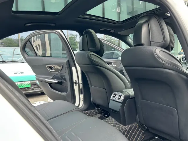 Mercedes-Benz C-Class — Фото автомобиля 5