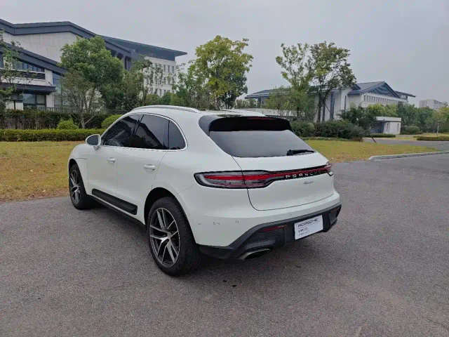 Porsche Macan — Фото автомобиля 3