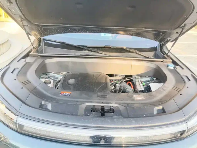 Geely Galaxy M9 — Фото автомобиля 9