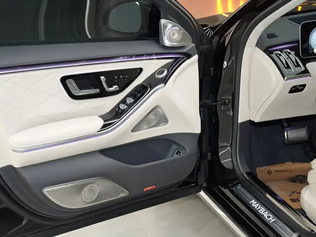Mercedes-Benz Maybach S-Class — Фото автомобиля 8