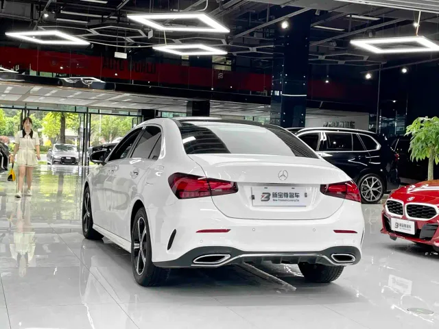 Mercedes-Benz A-Class — Фото автомобиля 11
