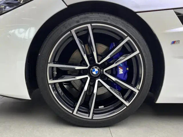 BMW Z4 — Фото автомобиля 8