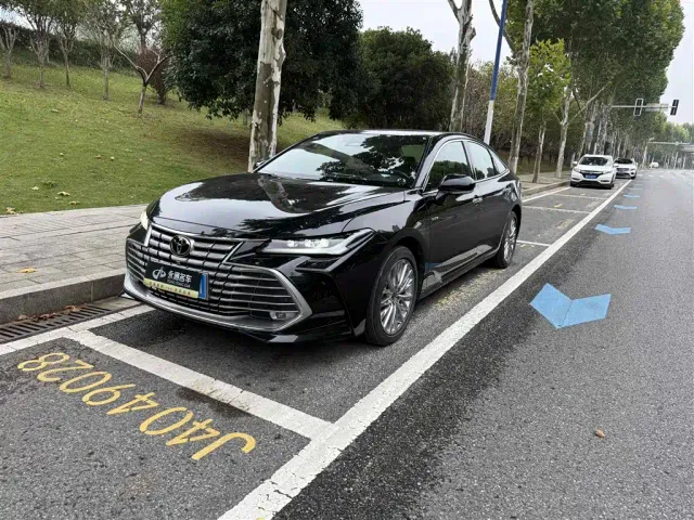 Фотография автомобиля — Toyota Avalon