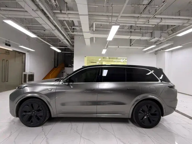 Li Auto L9 — Фото автомобиля 3
